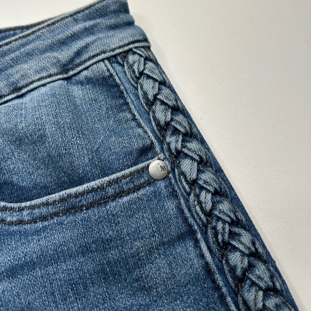 Judy Blue Wide Leg Crop Jeans Women’s 7/28 Medium Wash Braided Side 30x23.5 - Picture 6 of 14